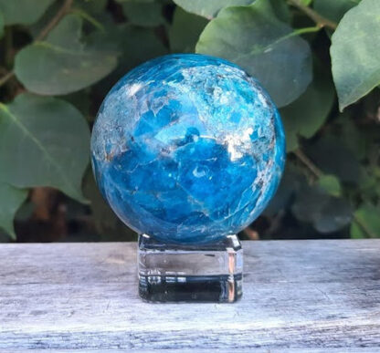 Blue Apatite Sphere, Manifestation, Spirit Guide Connection, Healthy Eating